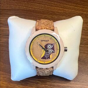 Sprout Owl Design Watch with Cork Band